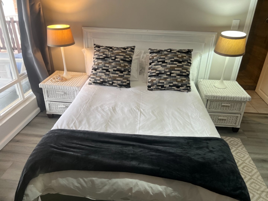 1 Bedroom Property for Sale in Keurboomstrand Western Cape